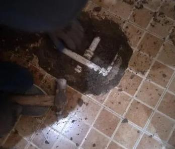 泌阳卫生间漏水维修公司为您分享下卫生间渗水如何处理及注意事项